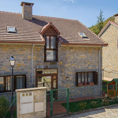 Villa Casa Con Jardin En Hecho Exterior foto