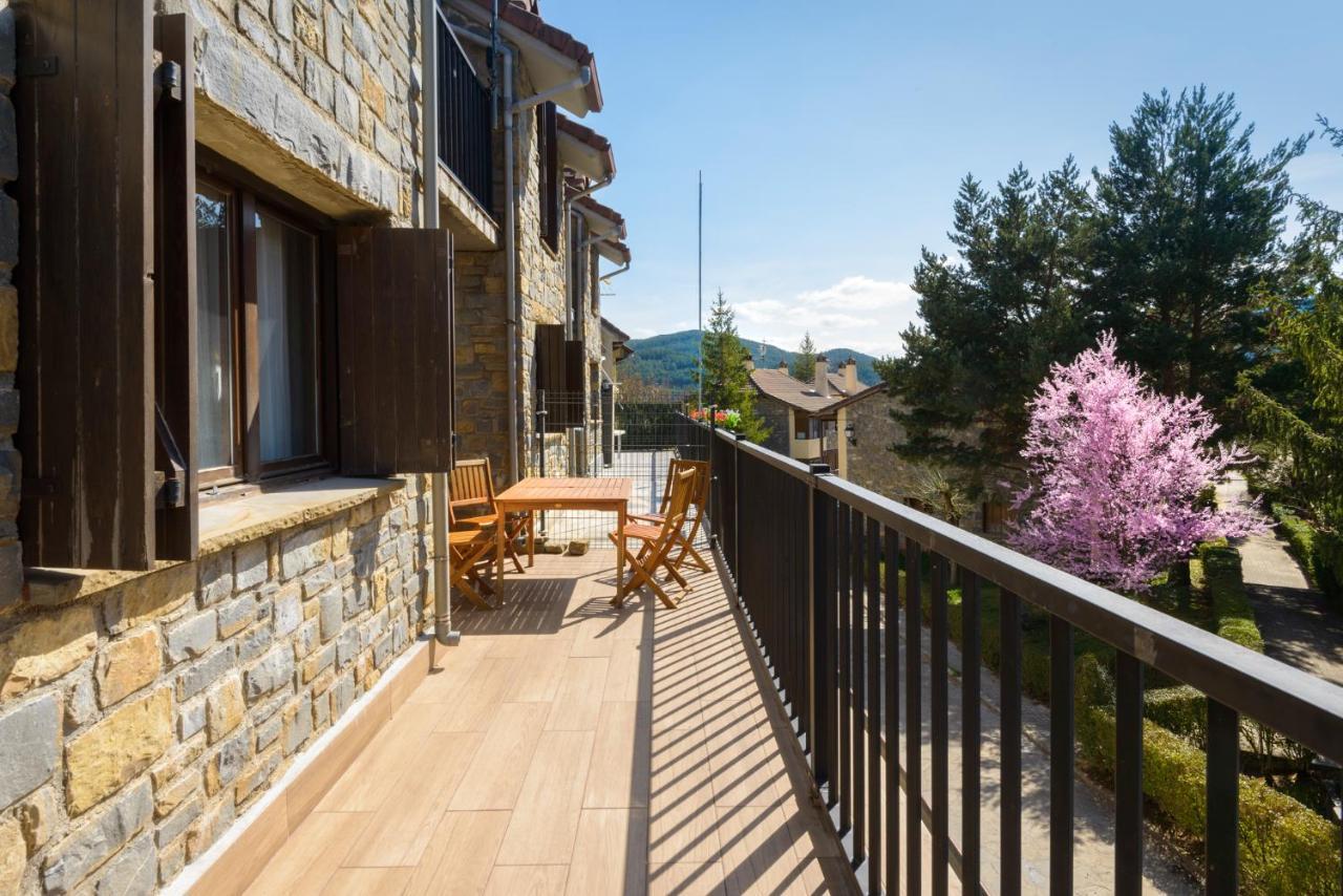 Villa Casa Con Jardin En Hecho Exterior foto